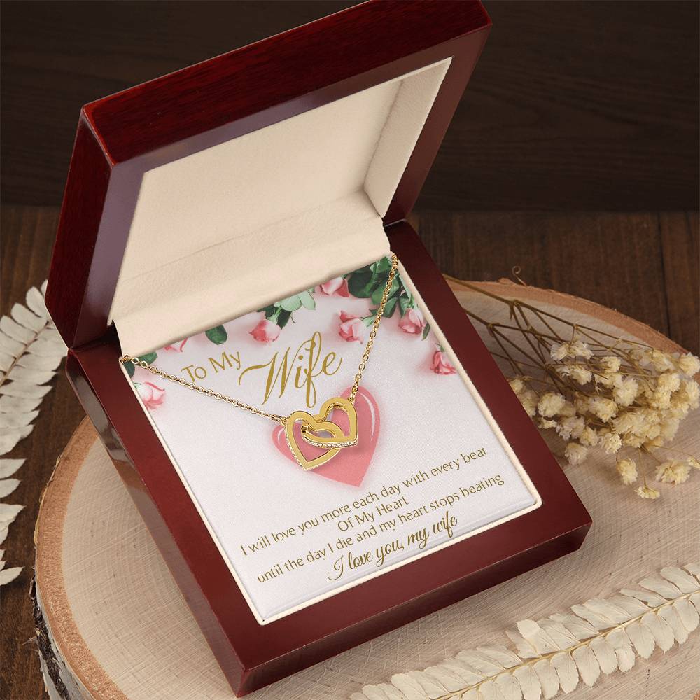 To My Wife Interlocking Hearts Necklace Message Card