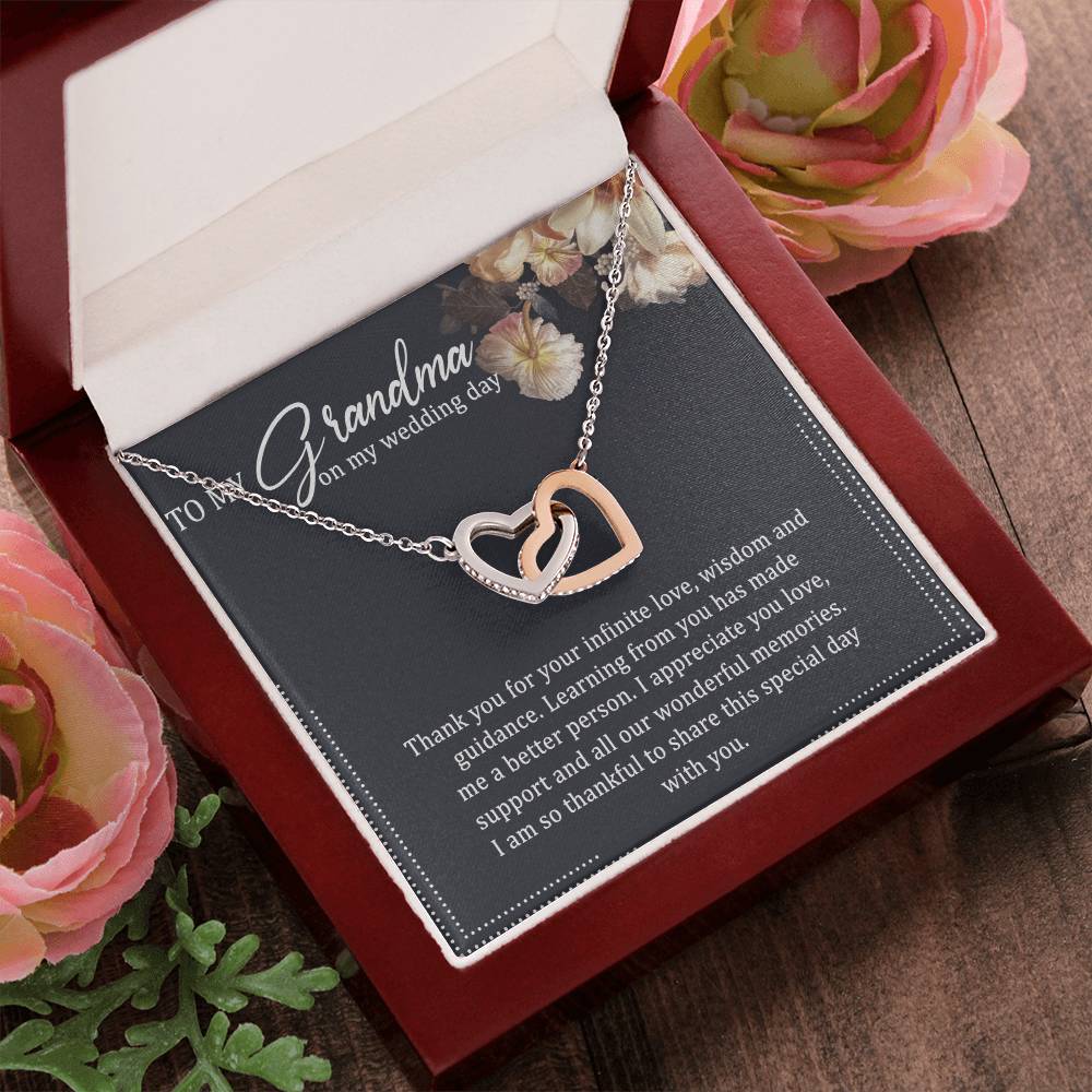 To My Grandma Interlocking Hearts Necklace Message Card