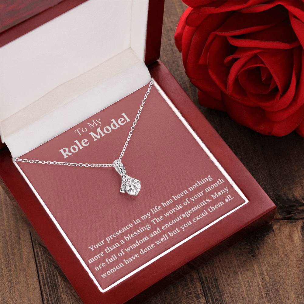 Role Model Alluring Necklace Mother's Day Gift Alluring Beauty Necklace
