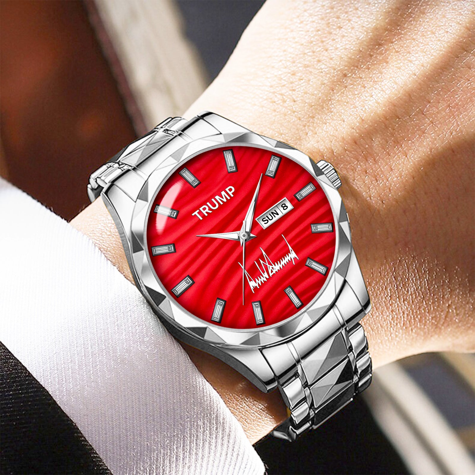 TRUMP Watch 2026 Luxury Silver – Signature Red Dial