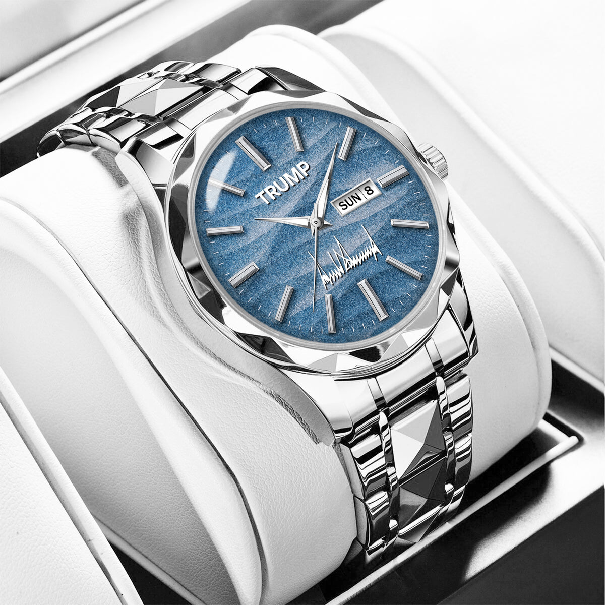 TRUMP Watch 2026 Luxury Silver Steel – Signature Sky Blue Dial