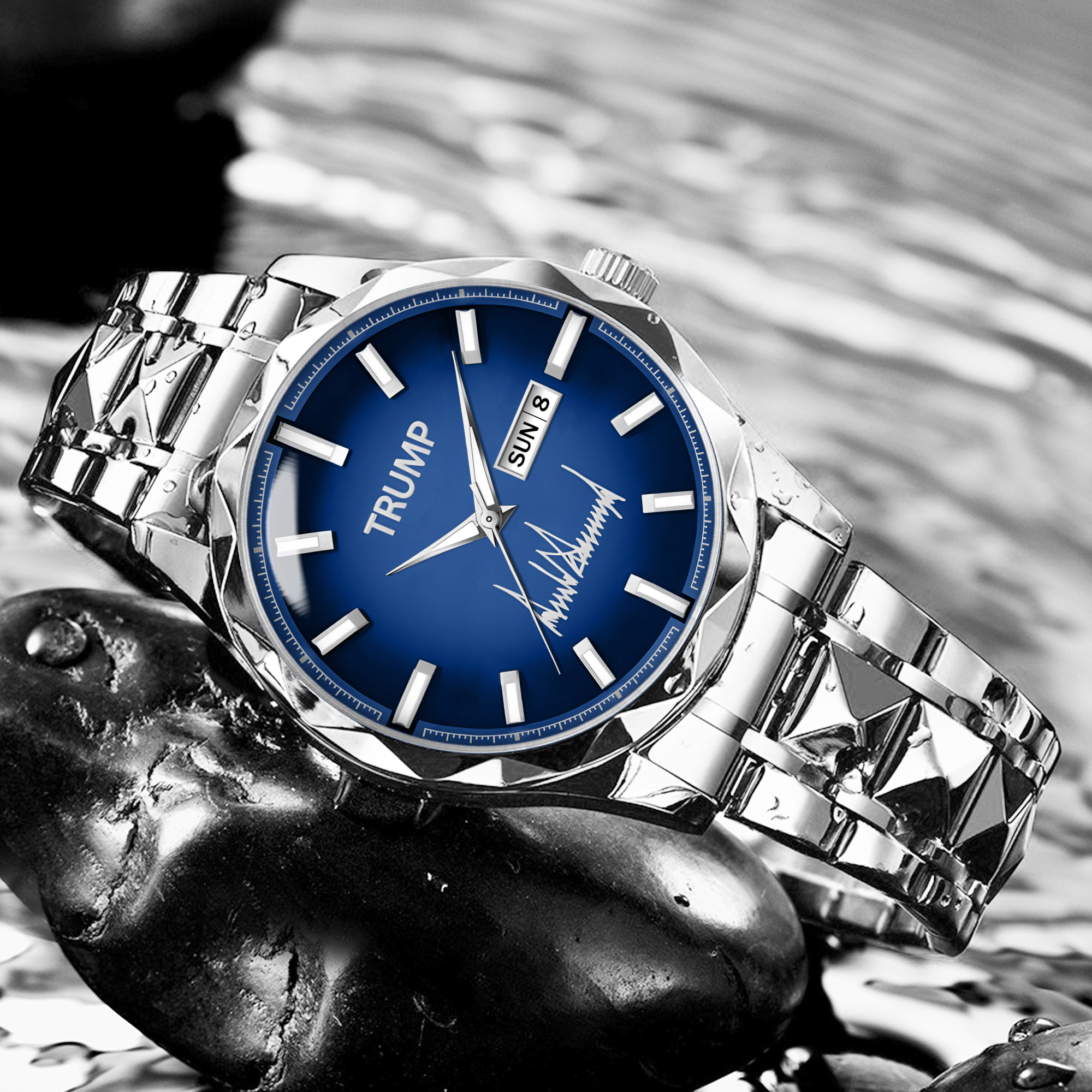 TRUMP Watch 2025 Signature – Bold Patriot Blue Dial – Watch for Men