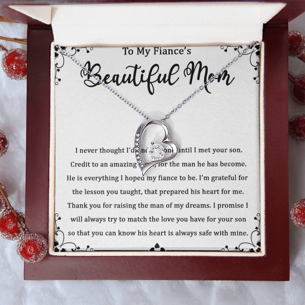 Beautiful Mom Forever Love Necklace