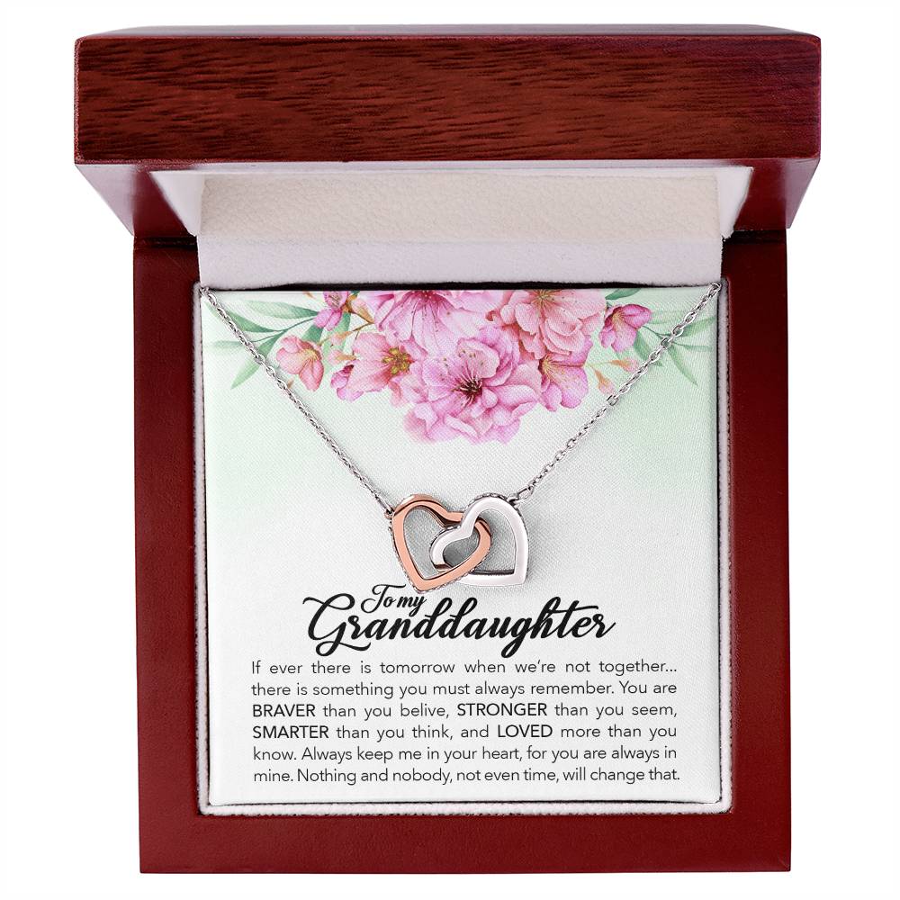 Collection Granddaughter - Braver Stronger Smarter - Necklace Interlocking Hearts Necklace