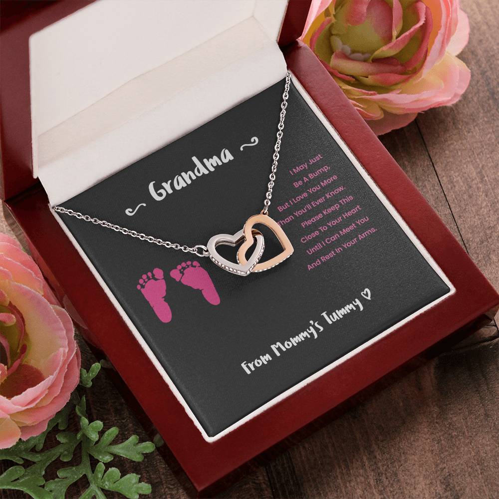 Grandma I Can'T Wait To Meet You - Pink Version Interlocking Hearts Necklace