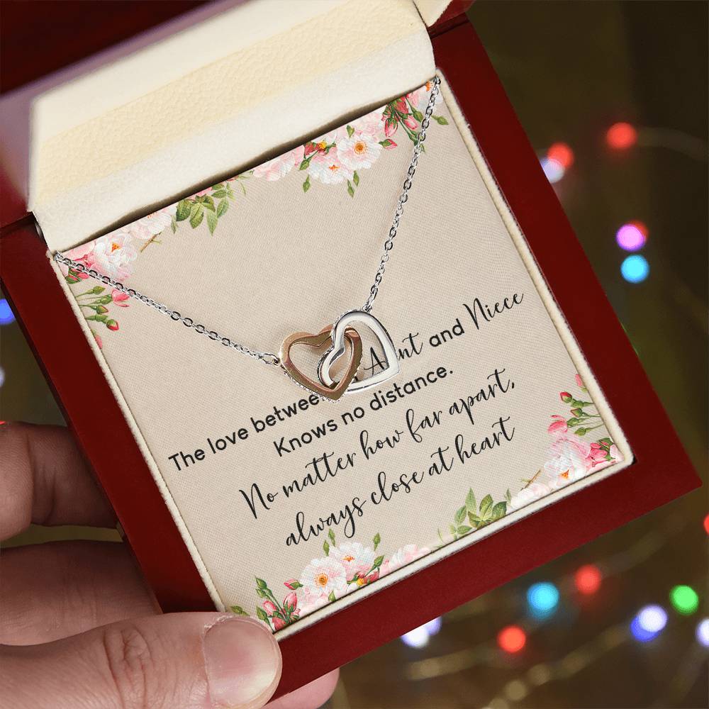 Aunt And Niece Interlocking Hearts Necklace Message Card