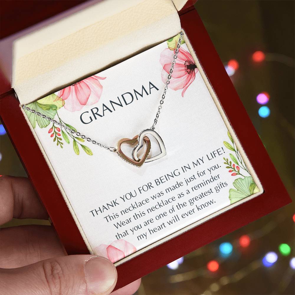 Grandma Interlocking Hearts Necklace Message Card