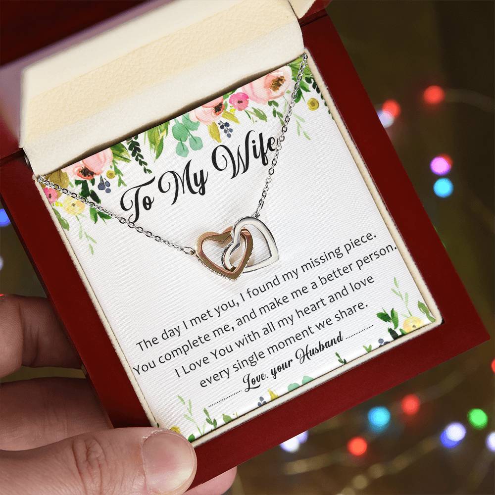 To My Wife Interlocking Hearts Necklace Message Card