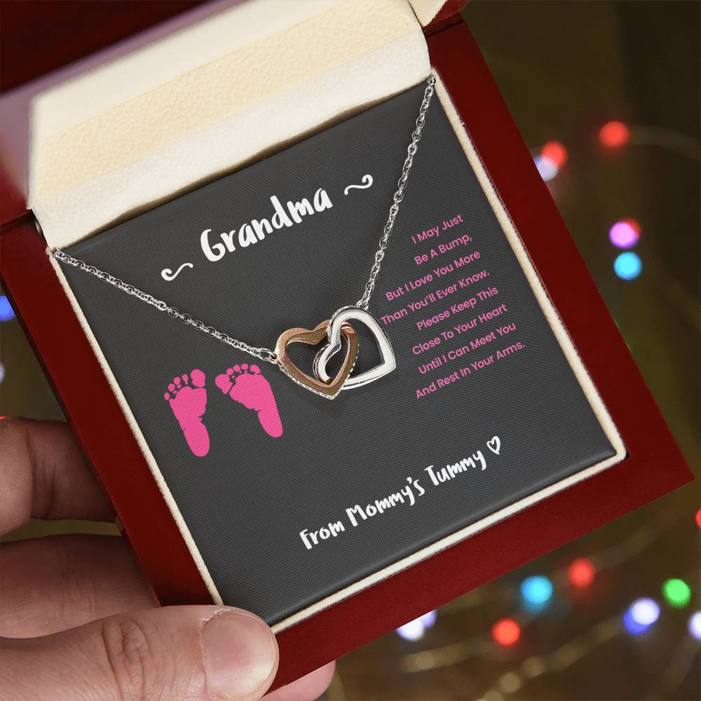Grandma I Can'T Wait To Meet You - Pink Version Interlocking Hearts Necklace