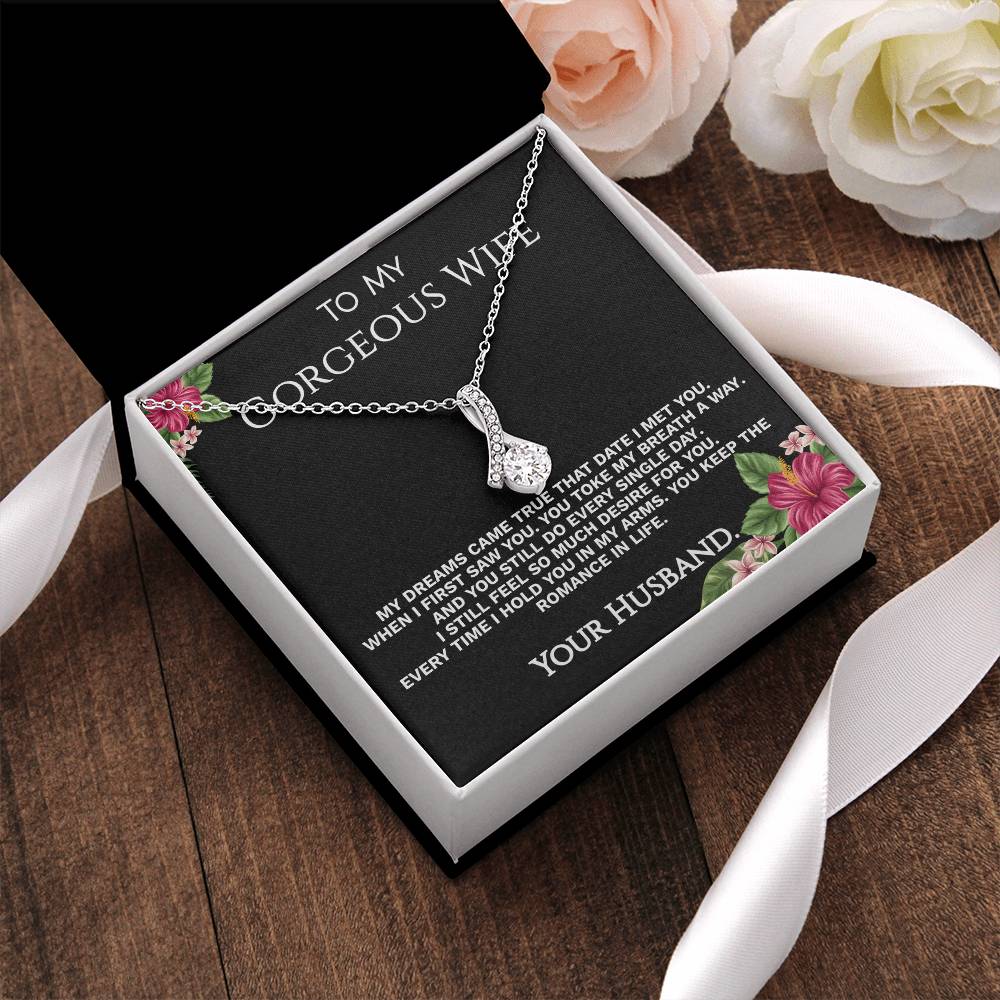 Romance Necklace. 2 Alluring Beauty Necklace