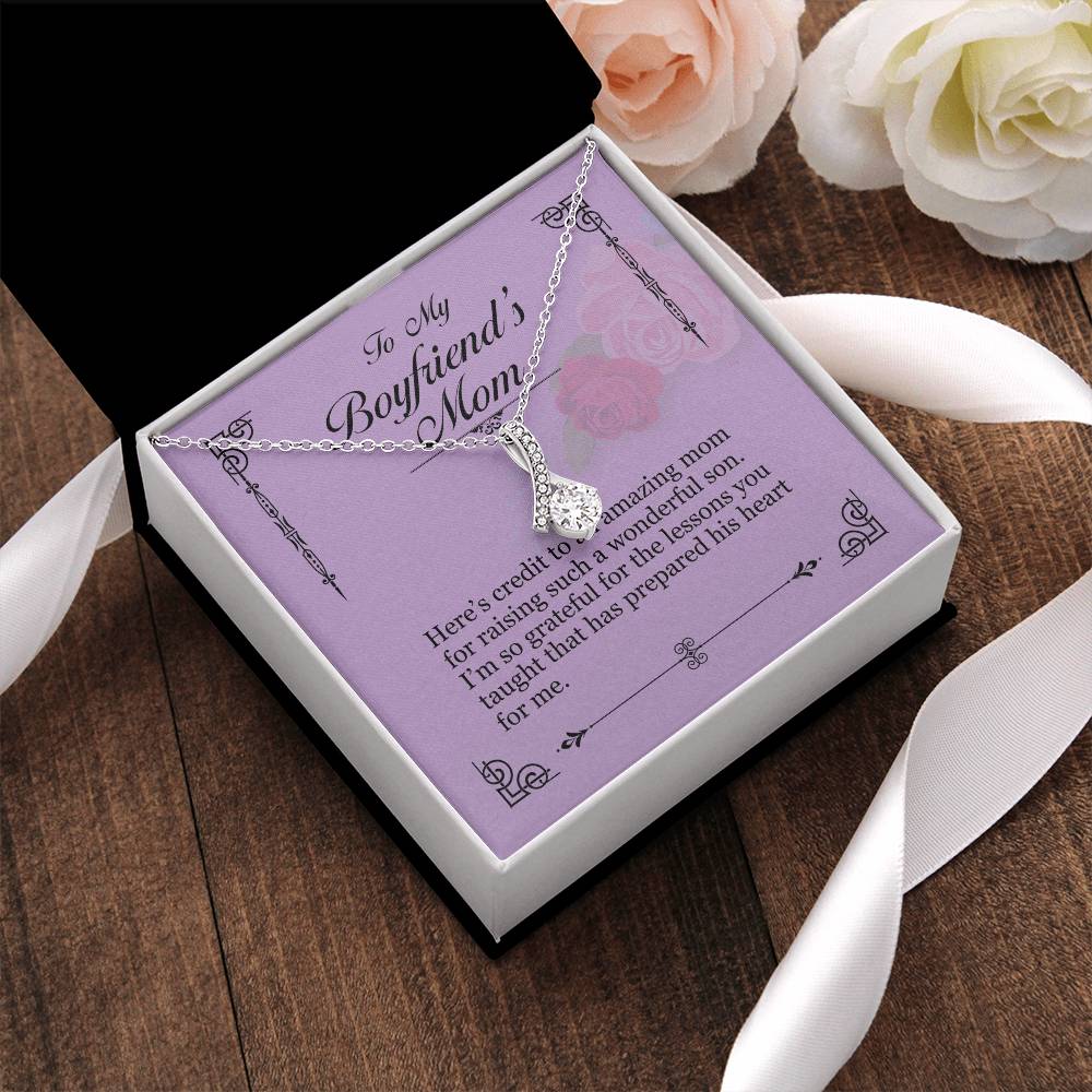 To My Boyfriend's Mom 1 Alluring Beauty Necklace