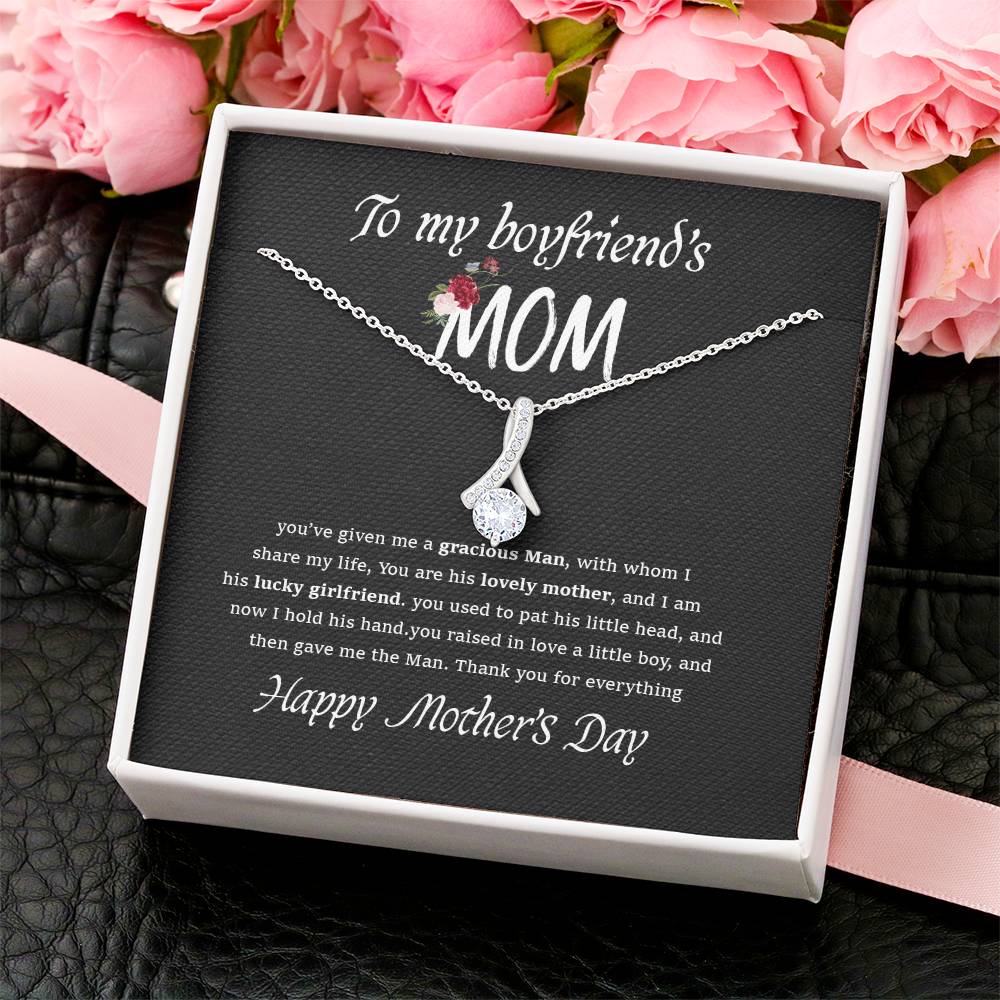 To My Boyfriend's Mom Alluring Beauty Necklace