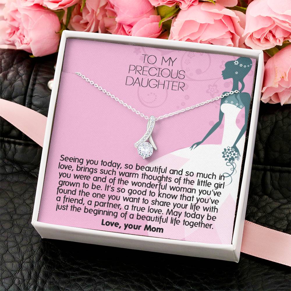 Mother ! Give This Unique Necklace To Your Precious Daughter Alluring Beauty Necklace