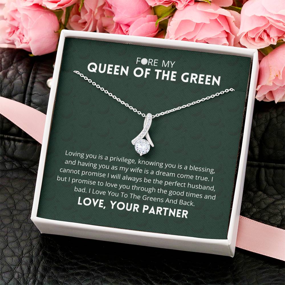 Queen Of The Green Necklace Alluring Beauty Necklace
