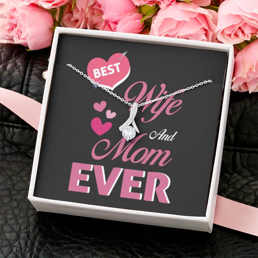 Best Wife And Mom Ever 1  Alluring Beauty Necklace