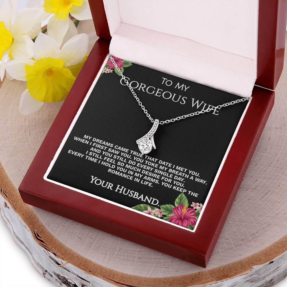 Romance Necklace. 2 Alluring Beauty Necklace