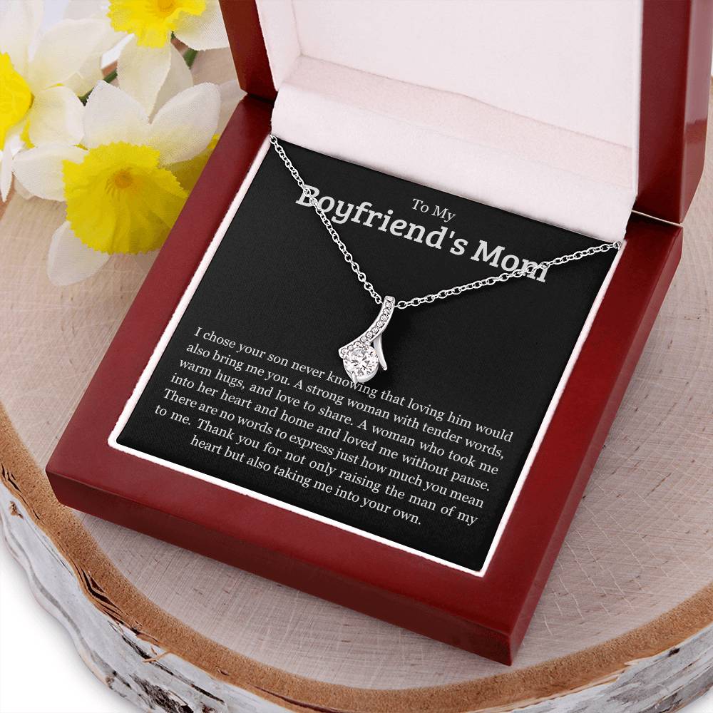 To My Boyfriend's Mom 2 Alluring Beauty Necklace