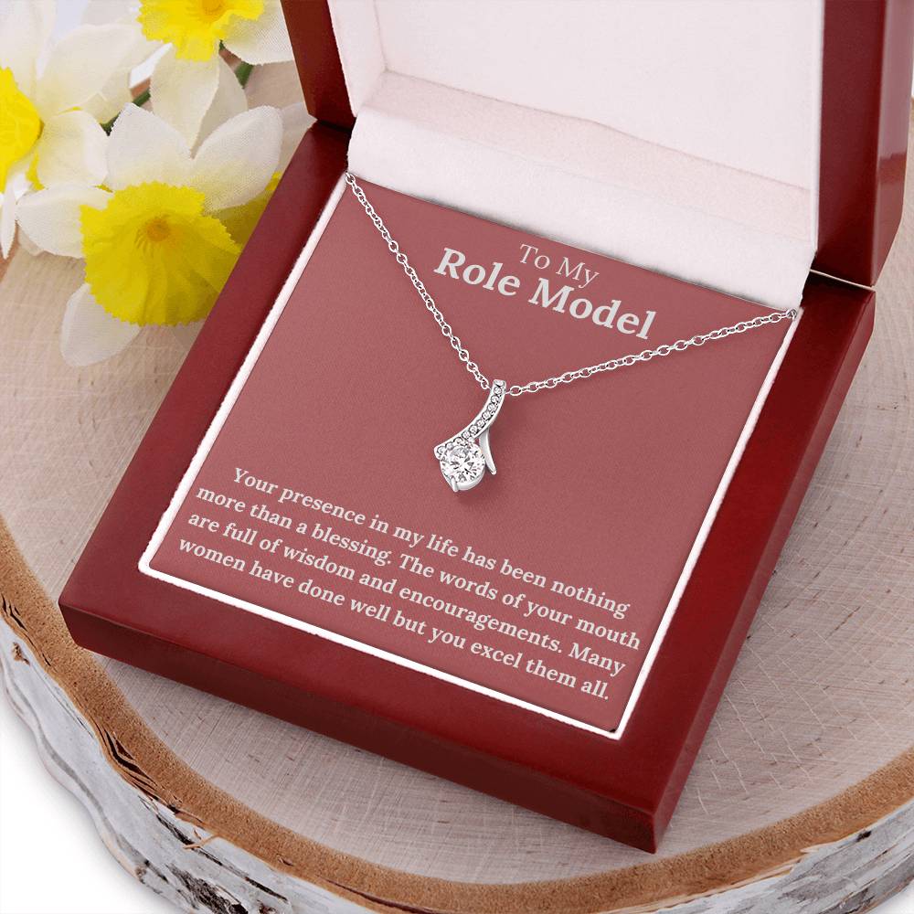 Role Model Alluring Necklace Mother's Day Gift Alluring Beauty Necklace
