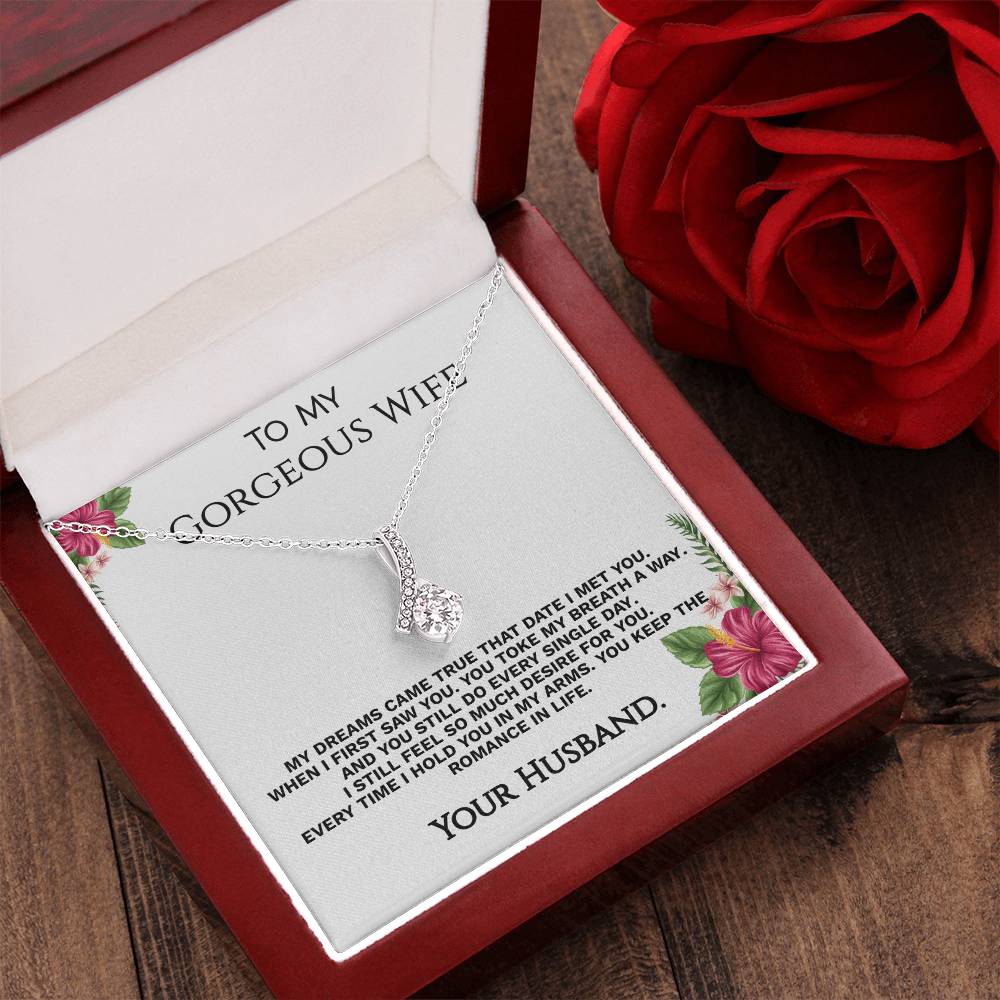 Romance Necklace. 1 Alluring Beauty Necklace