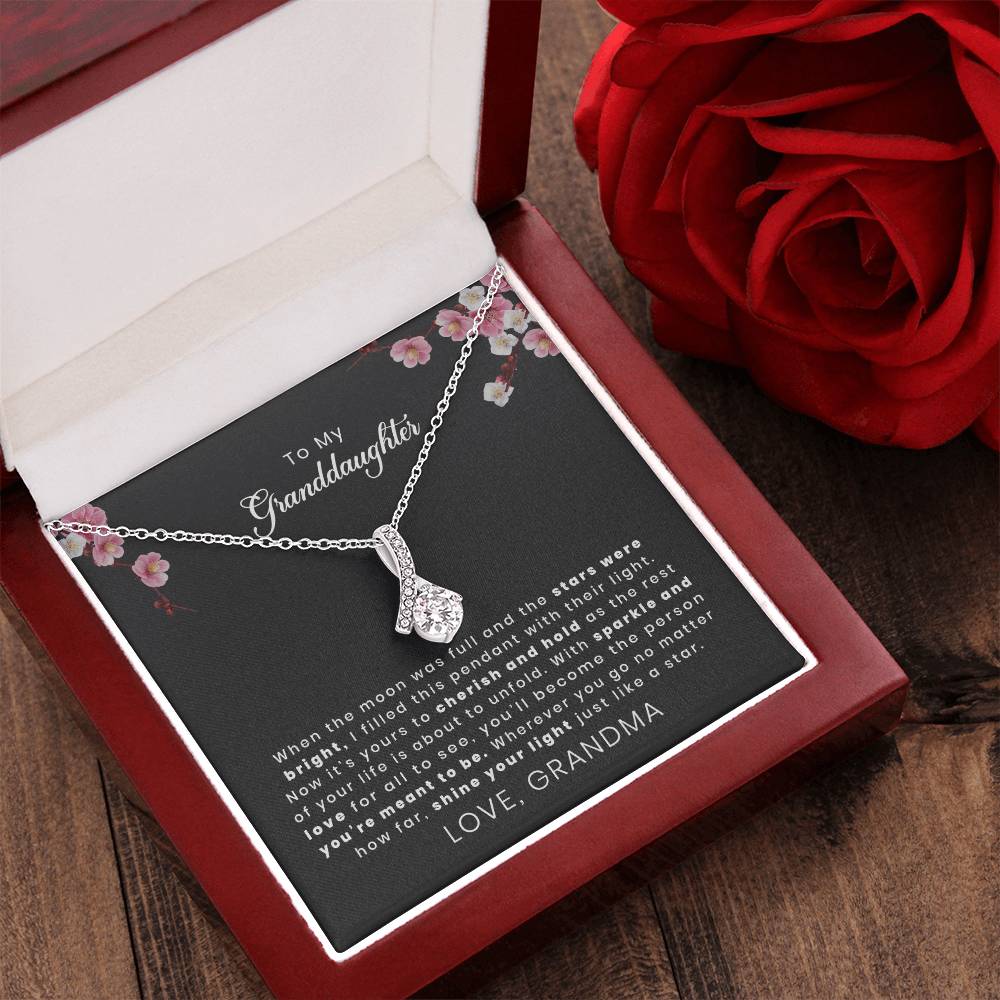 Stars Are Bright Alluring Beauty Necklace